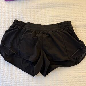 Lululemon Hotty Hot shorts